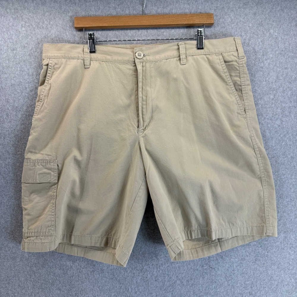Columbia Tan Cargo Shorts Outdoor Casual Khaki Cotton Gorpcore Mens Size 40 x 10